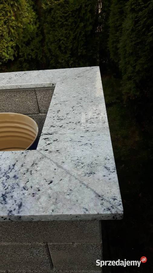 Colonial white gr 3 Legionowo