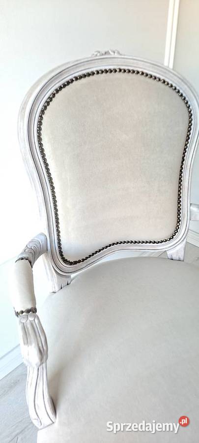 Stylowy patynowany fotel Ludwik Shabby Chic 58cm