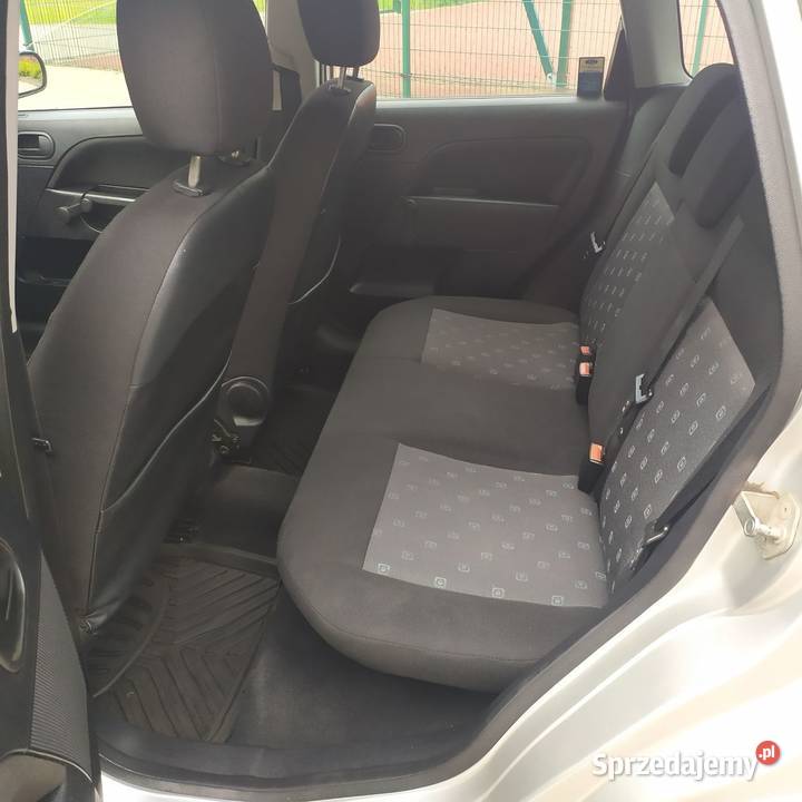 FORD Fiesta 2004 13 benzyna nieuszkodzony Sochaczew