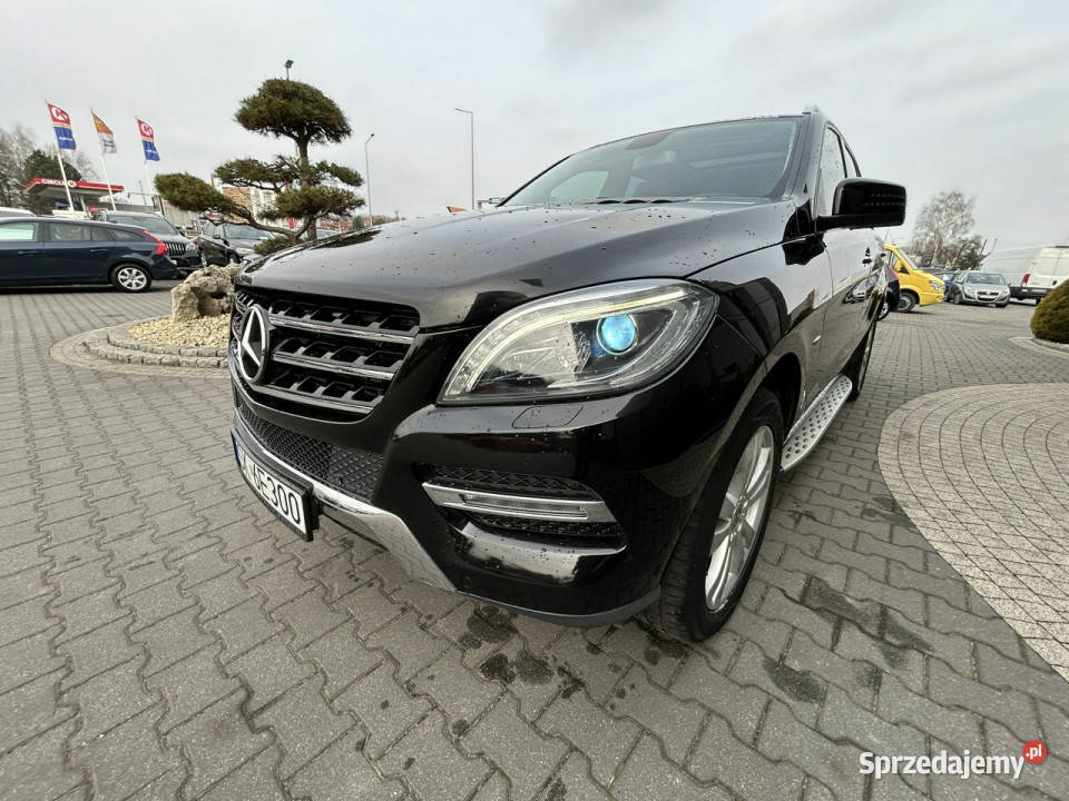 Mercedes ML 350 4Matic panorama hak led bixenon podgrzewane fotele