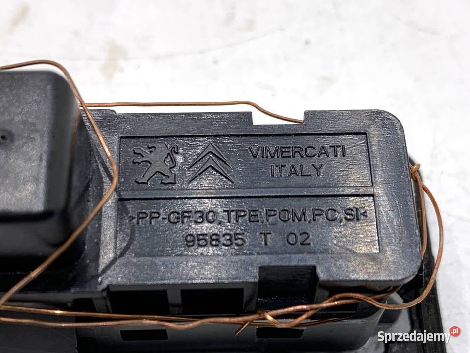 KLAMKA KLAPY TYŁ PEUGEOT 308 II Hatchback 1321