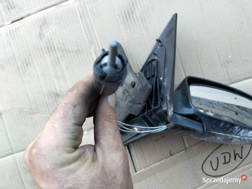LUSTERKO PRAWE FORD FOCUS MK1 Kamień-Kolonia