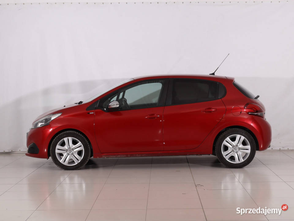 Peugeot 208 12 PureTech czerwony Piaseczno