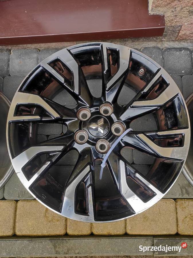 sprzedam felgi aluminiowe 18 calowe Zabłotce