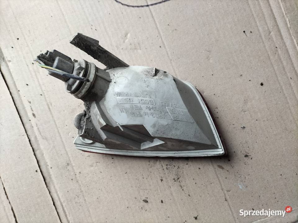 LAMPA TYŁ TYLNA PRZECIWMGIELNA FORD FOCUS MK1 osobowe Kamień-Kolonia