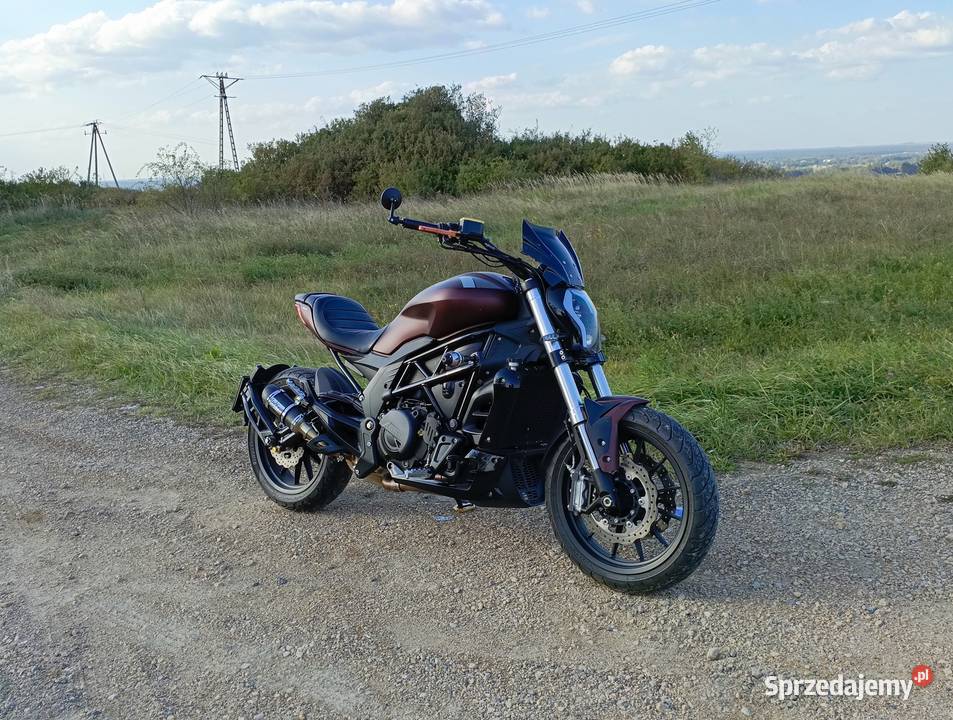 Benelli 502C 2019 Baby Diavel Krzepice