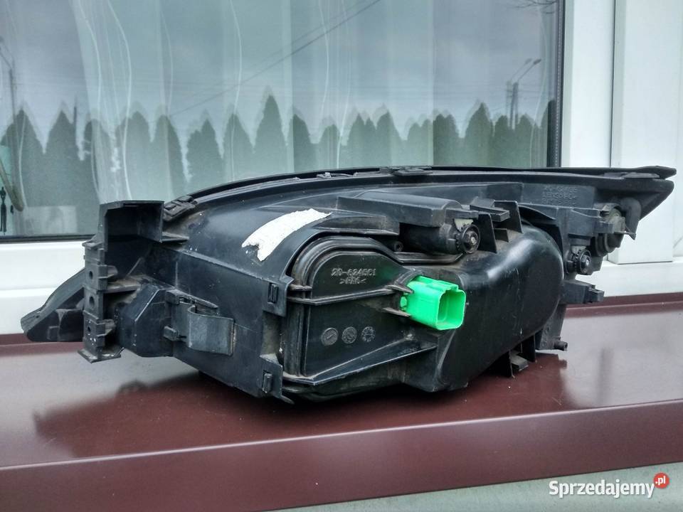 Ford Mondeo MK3 lampa przednia prawa reflektor Sieradz