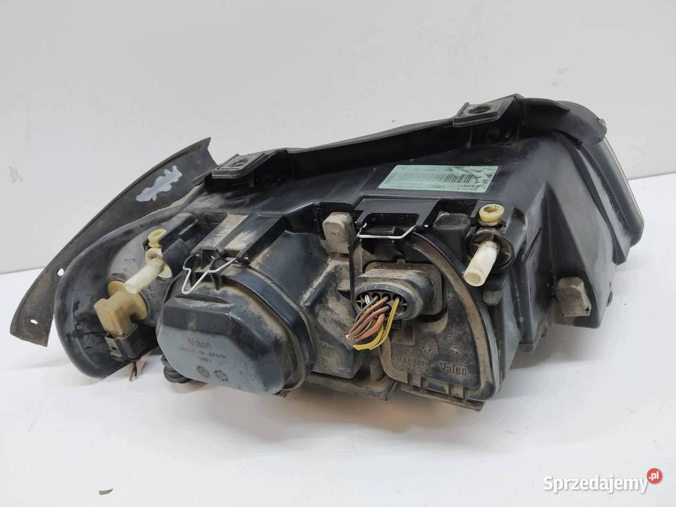 LAMPA PRZÓD LEWA LIFT 8D0941003AK Audi A4 I