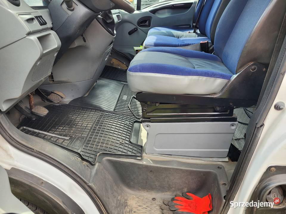 Iveco Daily 35C12 Doka 7 osób Kiper 3m Pilot