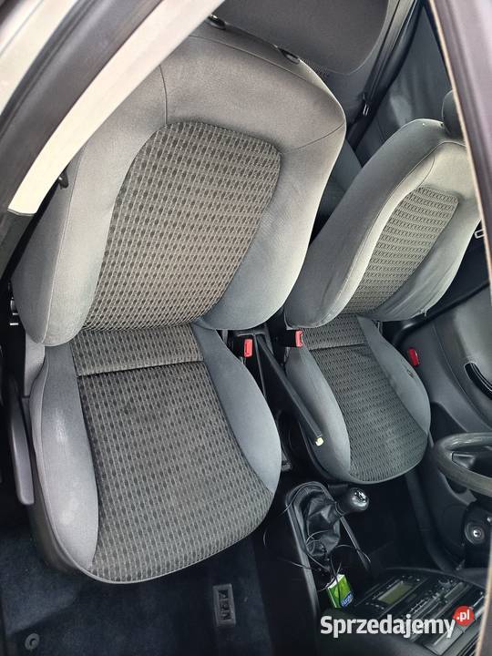 Fotele komplet Leon 1 Toledo a3 8l golf 4 lubelskie Łęczna