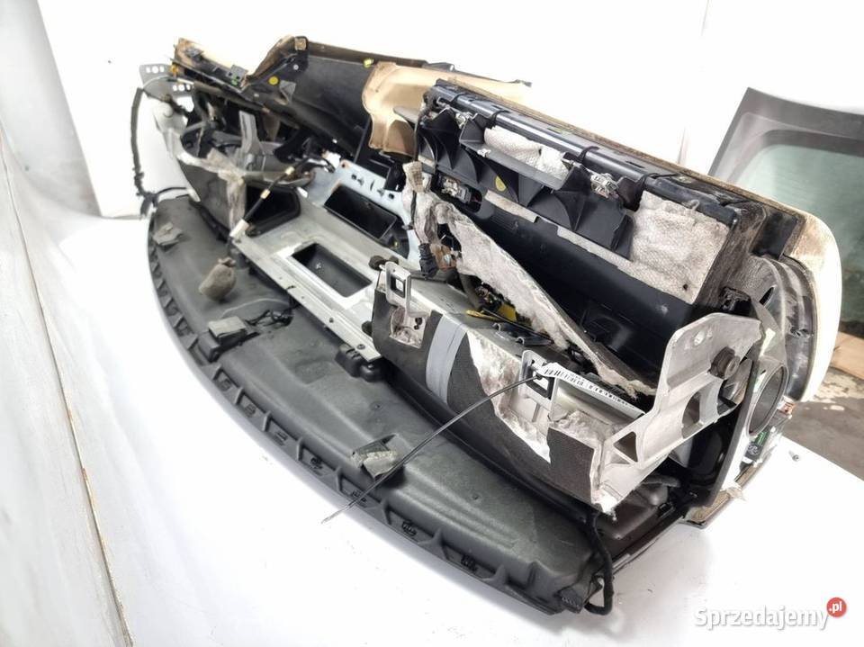 DESKA KOKPIT VOLKSWAGEN PHAETON