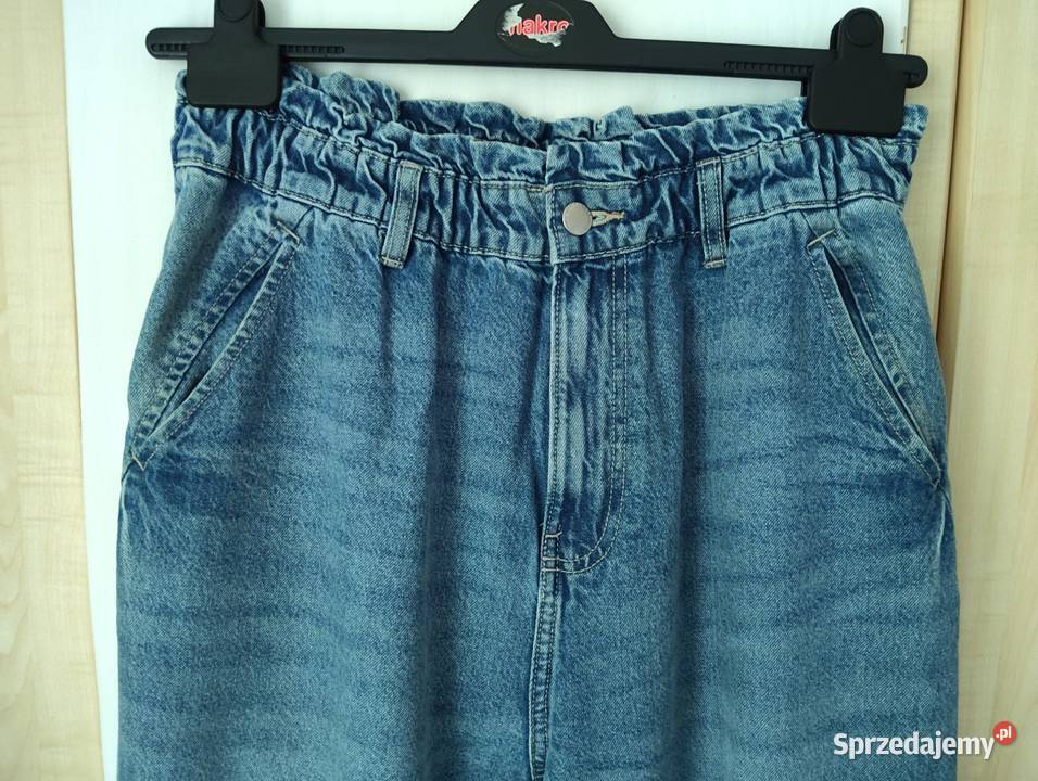 Jeansy mom na gumce Sinsay warmińsko-mazurskie