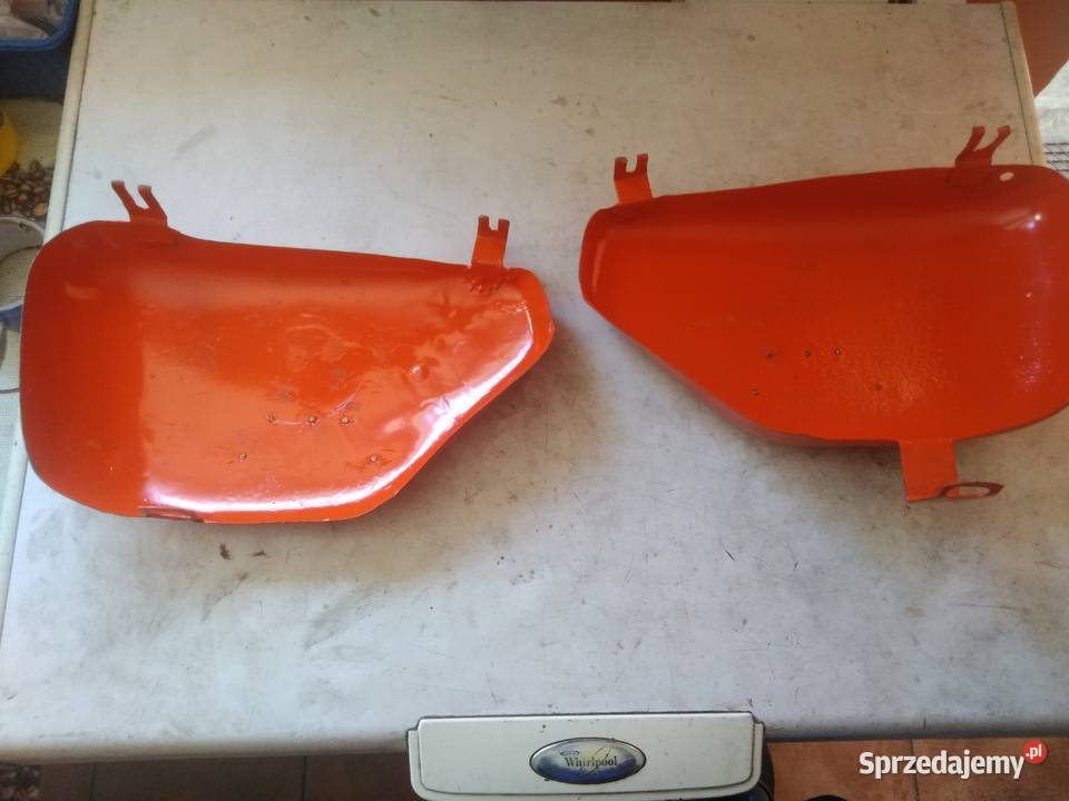 Sprzedam metalowe boczki do wsk 125 Przedbórz sprzedam
