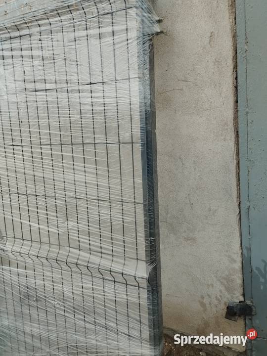 Furtka z słupkami i akcesoria Książki