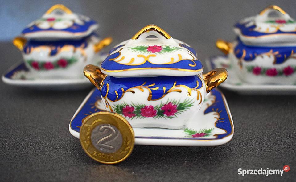 Porcelanowe miniaturki waz z talerzykiem Porcelana i szkło Chełmno sprzedam