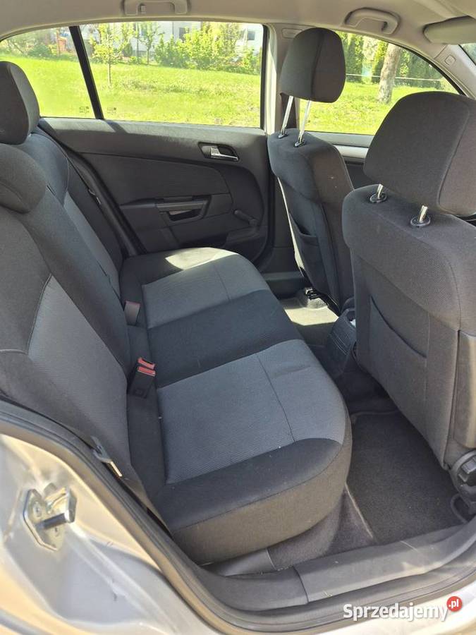 Opel Astra 2005 14 benzyna centralny zamek Drzeńsko