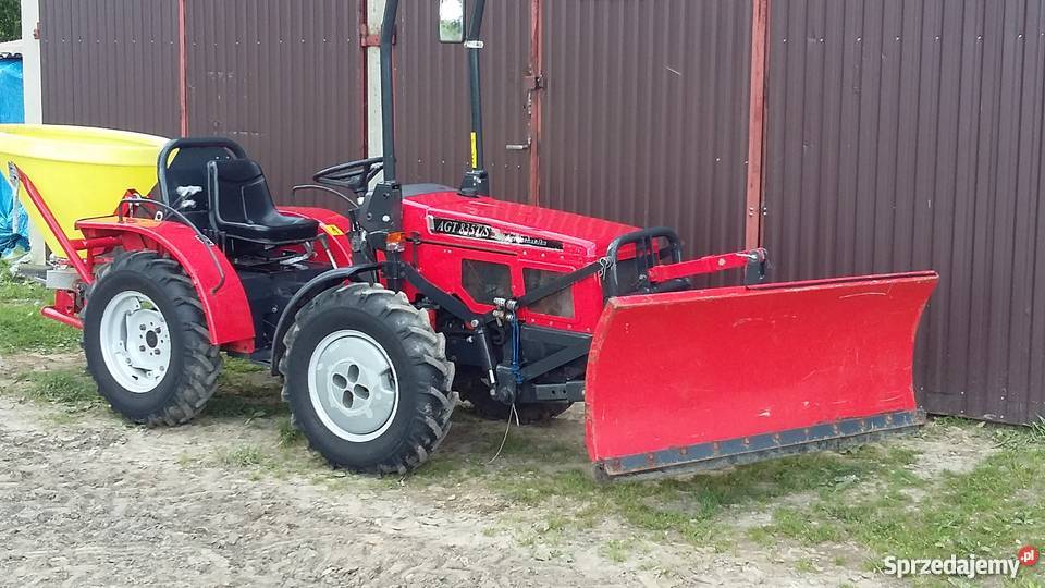 Ciągnik Traktor AGT 835 TS sadowniczy komunalny Stoczek Łukowski