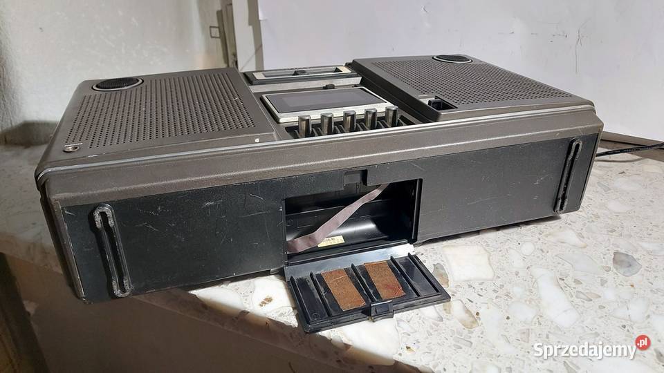 Radiomagnetofon SONY CF570S 1974 sprawny