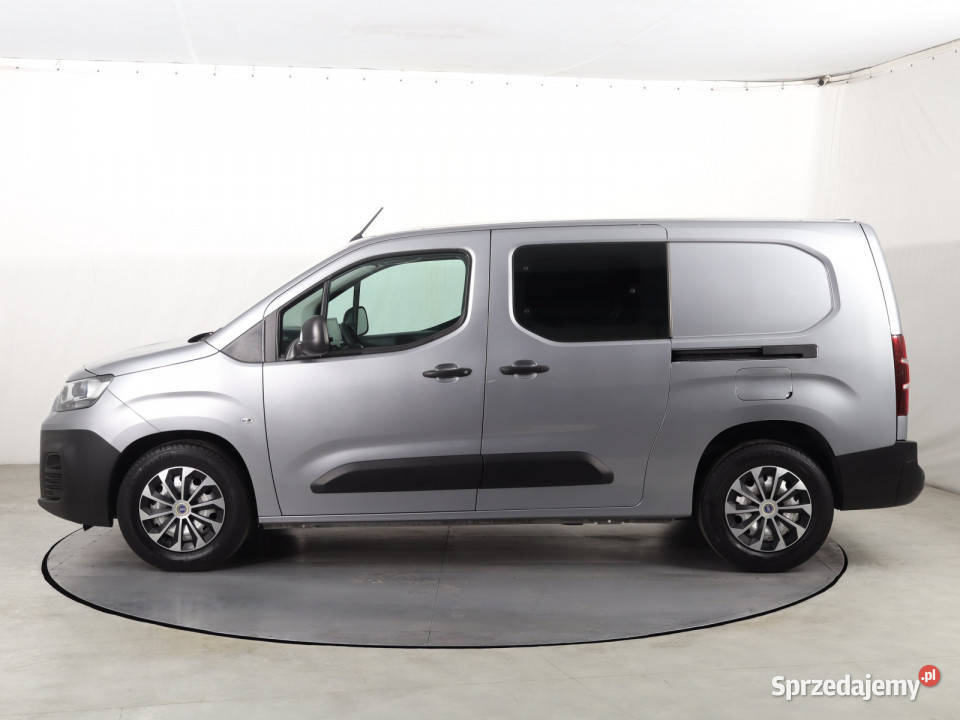 Fiat Doblo 15 BlueHDi srebrny Katowice sprzedam