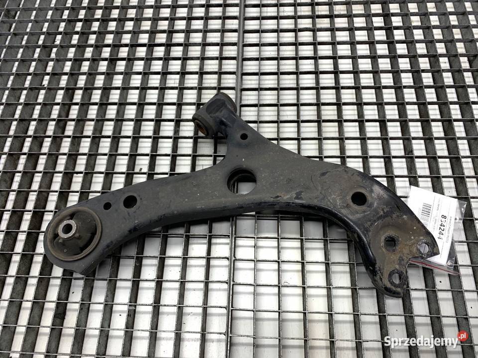 WAHACZ PRAWY PRZÓD TOYOTA COROLLA E21 osobowe sprzedam