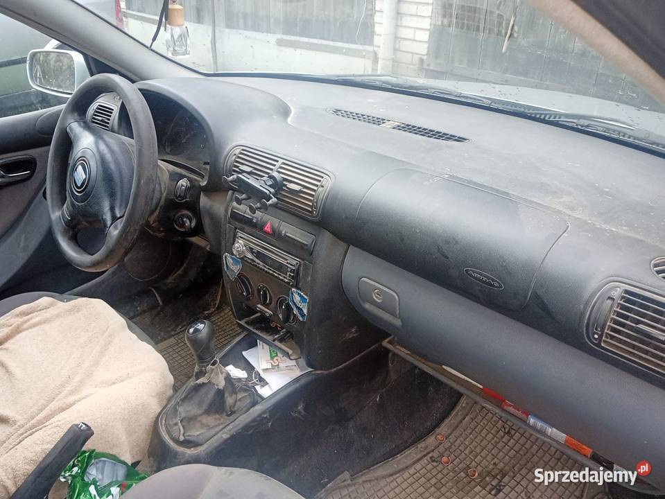 Seat Leon 2001 bg Piaski