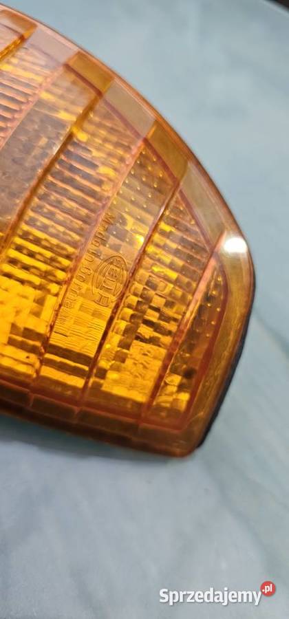Kierunkowskaz prawy przód hella mercedes w123 Zbąszyń