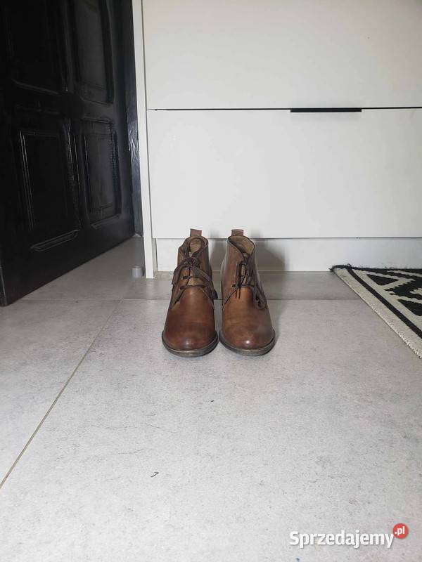Skórzane jesienne buty Tamaris stan Dzierżoniów