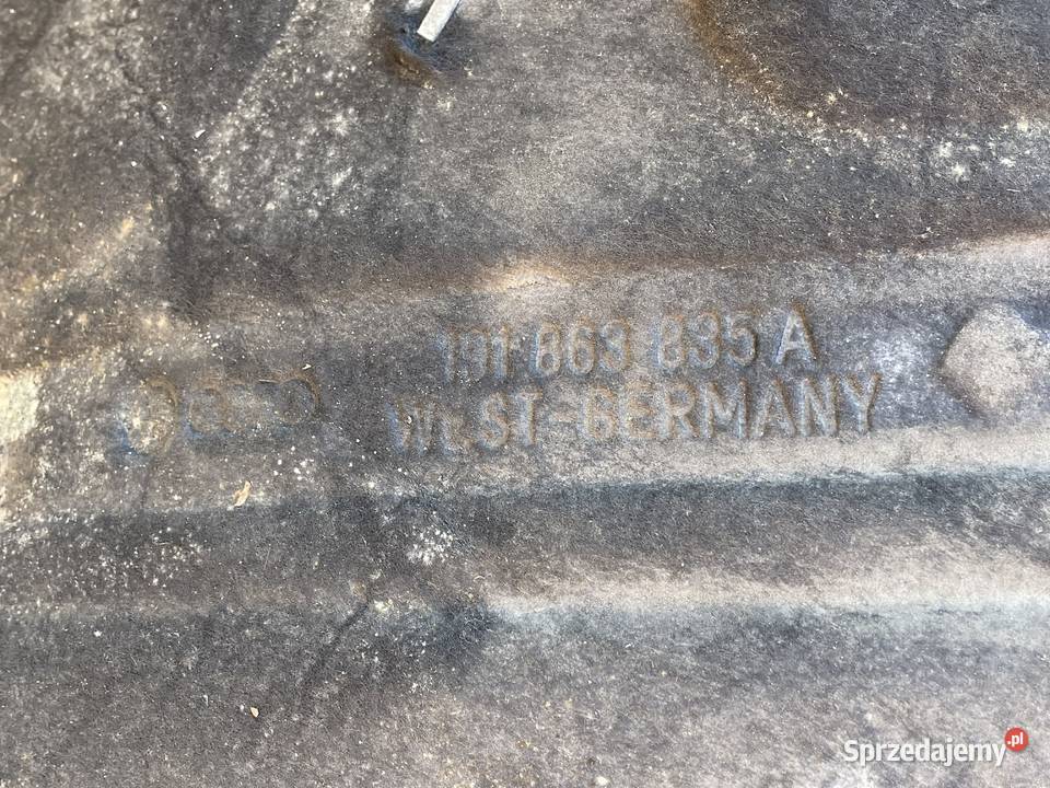Oryginalne wygłuszenie maski Golf Jetta 8392 II