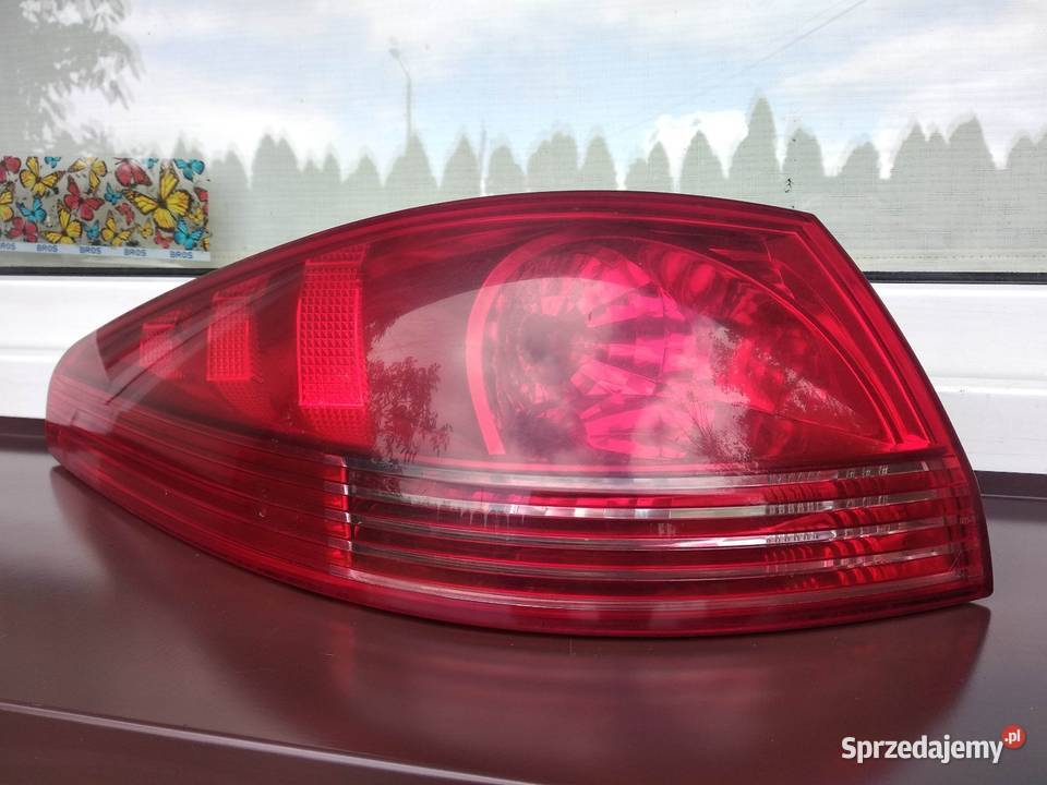 Peugeot 607 LIFT FL lampa tył tylna lewa narożna Sieradz