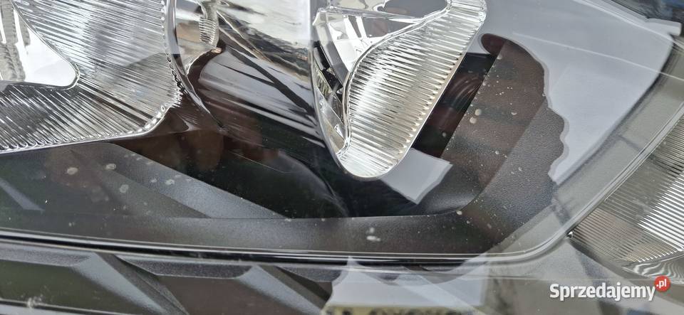 FORD TRANSIT CONNET REFLEKTOR PRAWY LAMPA PRAWA Schowki, półki Bieleń