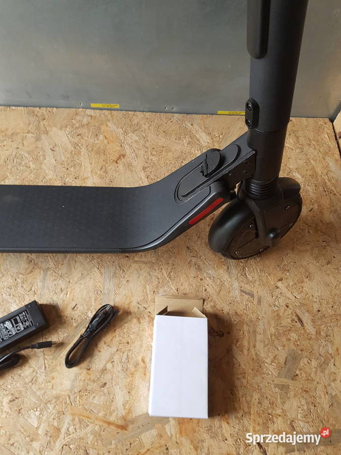 Hulajnoga elektryczna składana czarna nowa