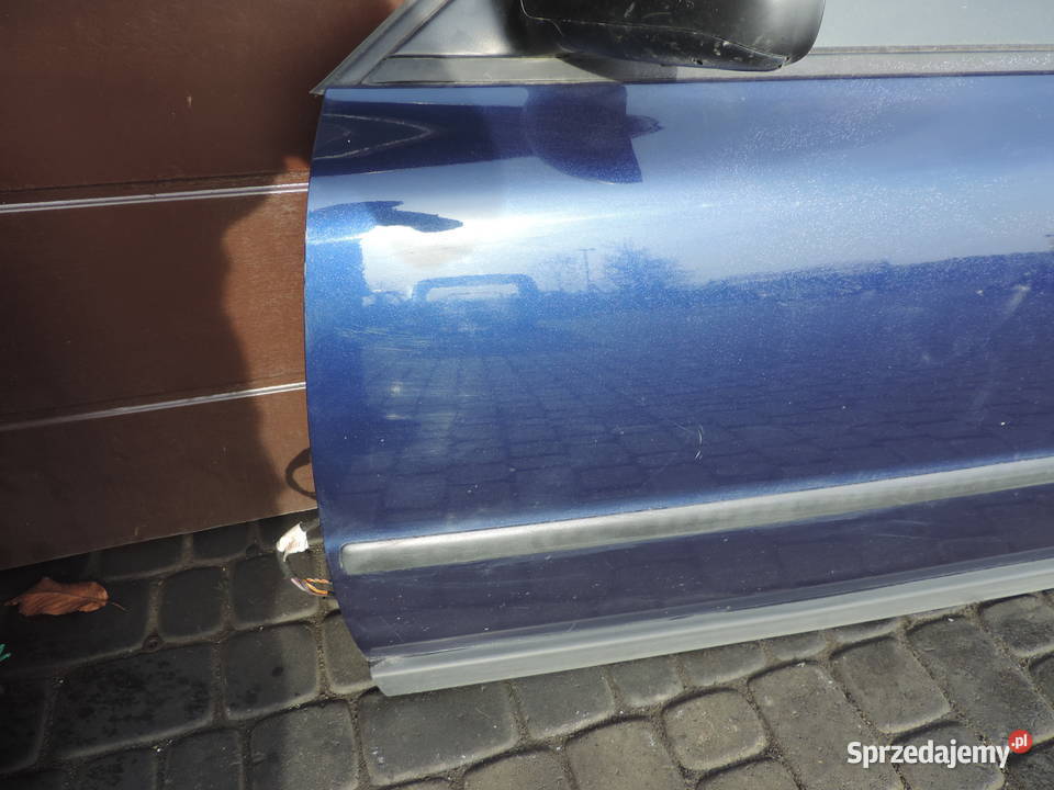 VW PASSAT B5 KOMBI DRZWI LEWY PRZÓD LB5N