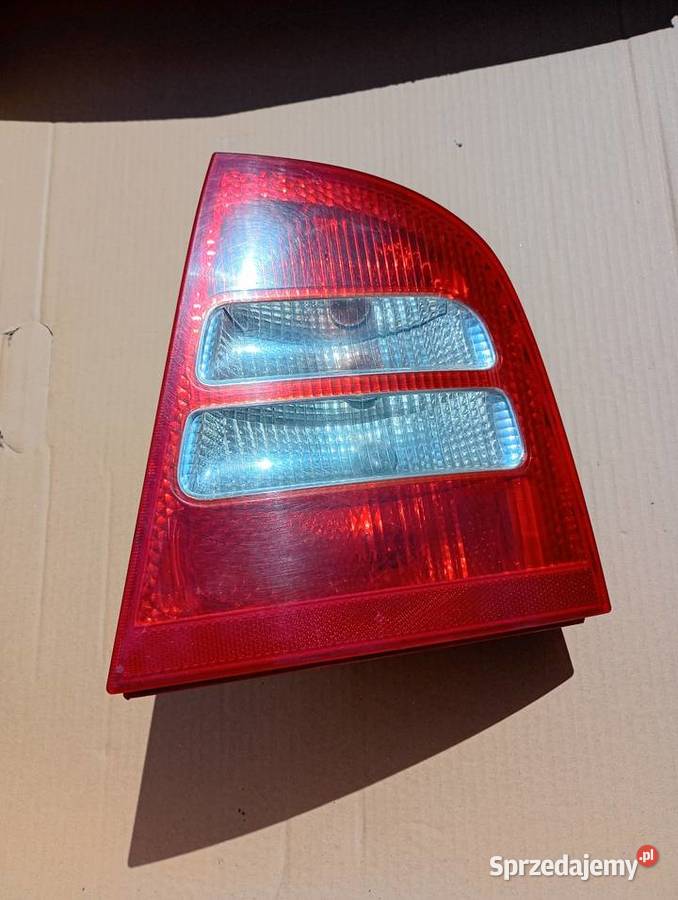Skoda Octavia i 1 Lift Lampa Tylna Lewa Prawa osobowe Liniewo