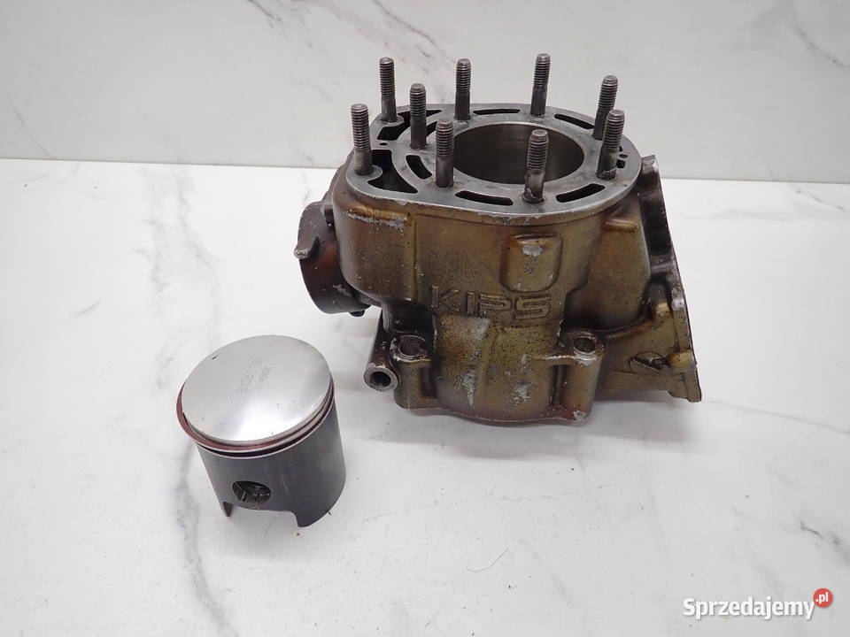 Cylinder Nikasil Lekkie Rysy Nowy Tłok 8109DB