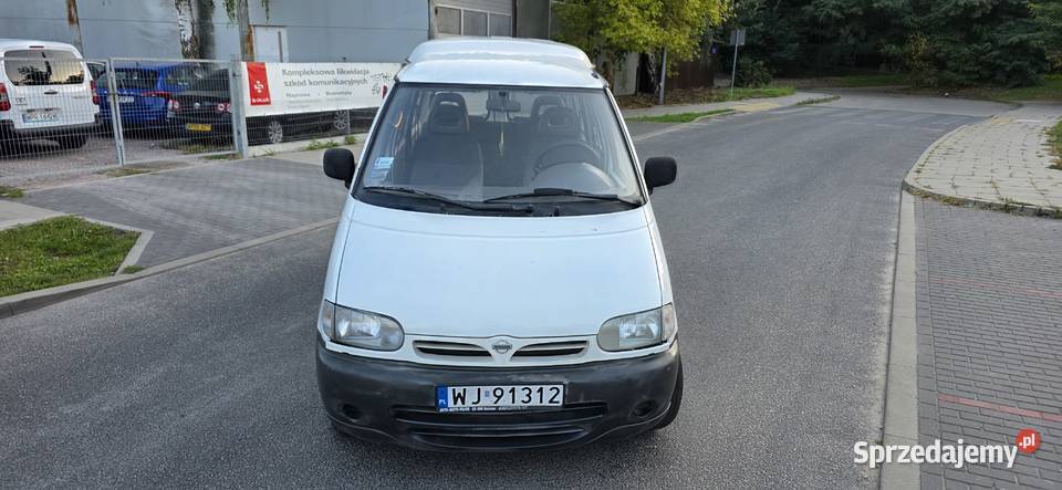 Nissan vanette 23d klima tył napęd Warszawa sprzedam