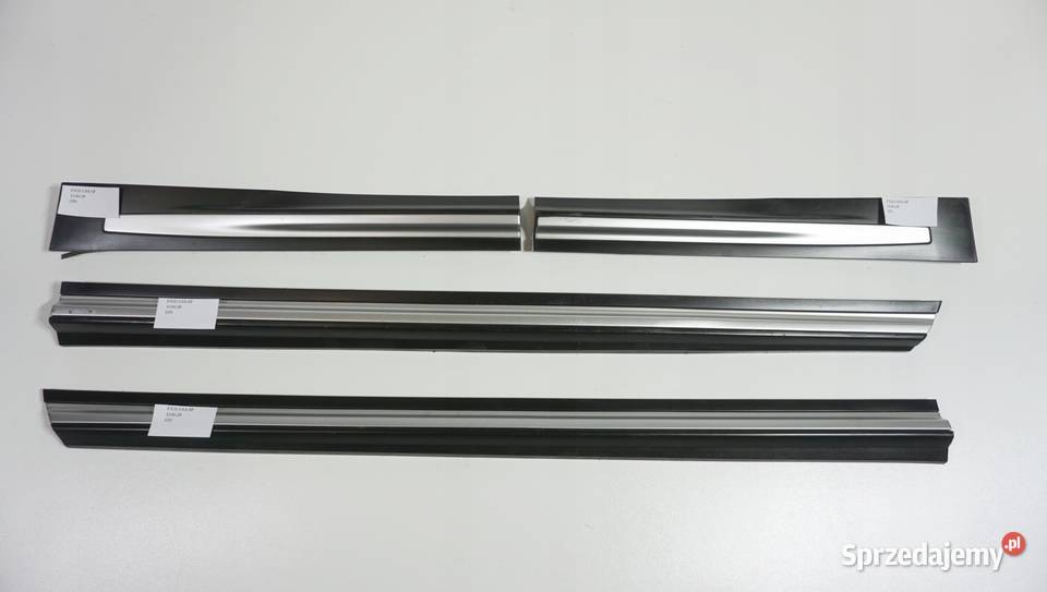 LISTWA DRZWI PRAWA LEWA INFINITI QX70 FX35 USA wielkopolskie