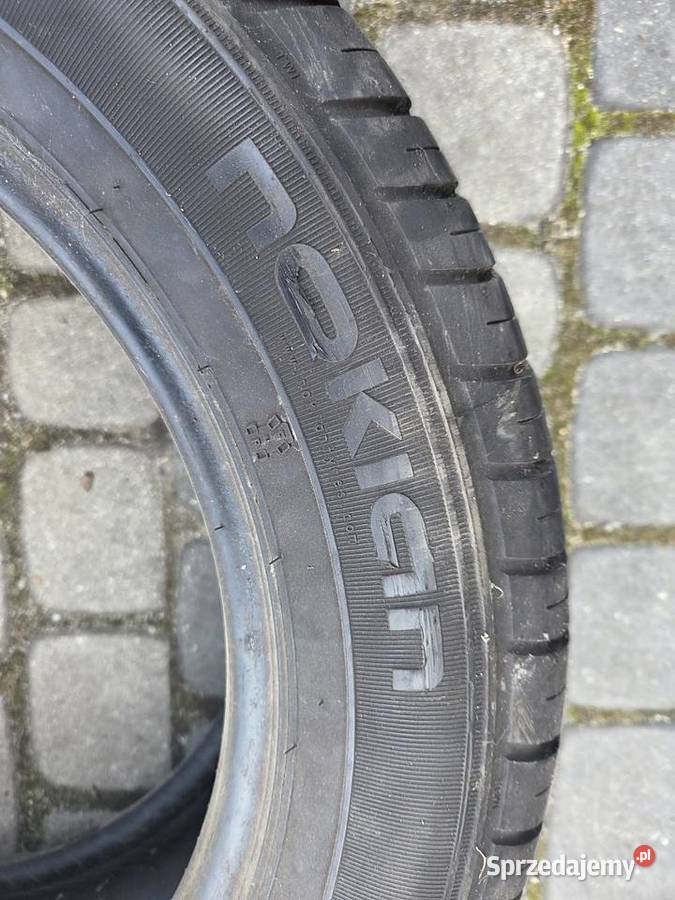 1956016C dwie opony Nokian dostawcze Gliwice