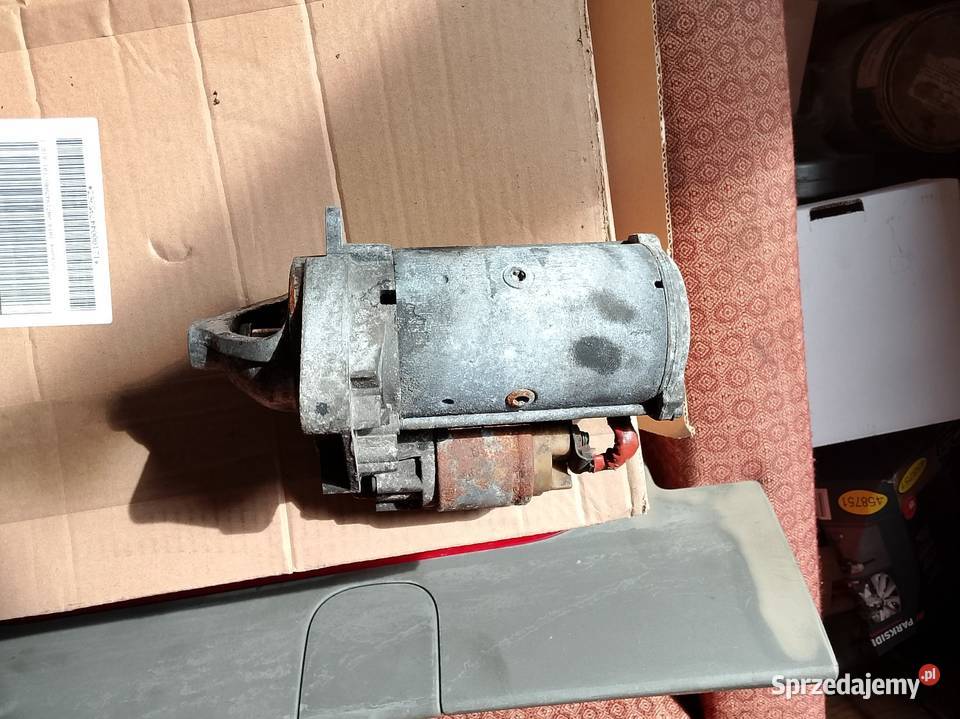 Rozrusznik trafic Vivaro 20dci Bieliny