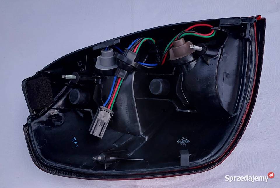 LAMPA TYŁ TYLNA PRAWA SUBARU LEGACY III KOMBI Mielęcin