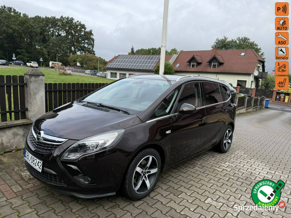 Opel Zafira 14 turbo 140 ładna 133 swieżo światła do jazdy dziennej