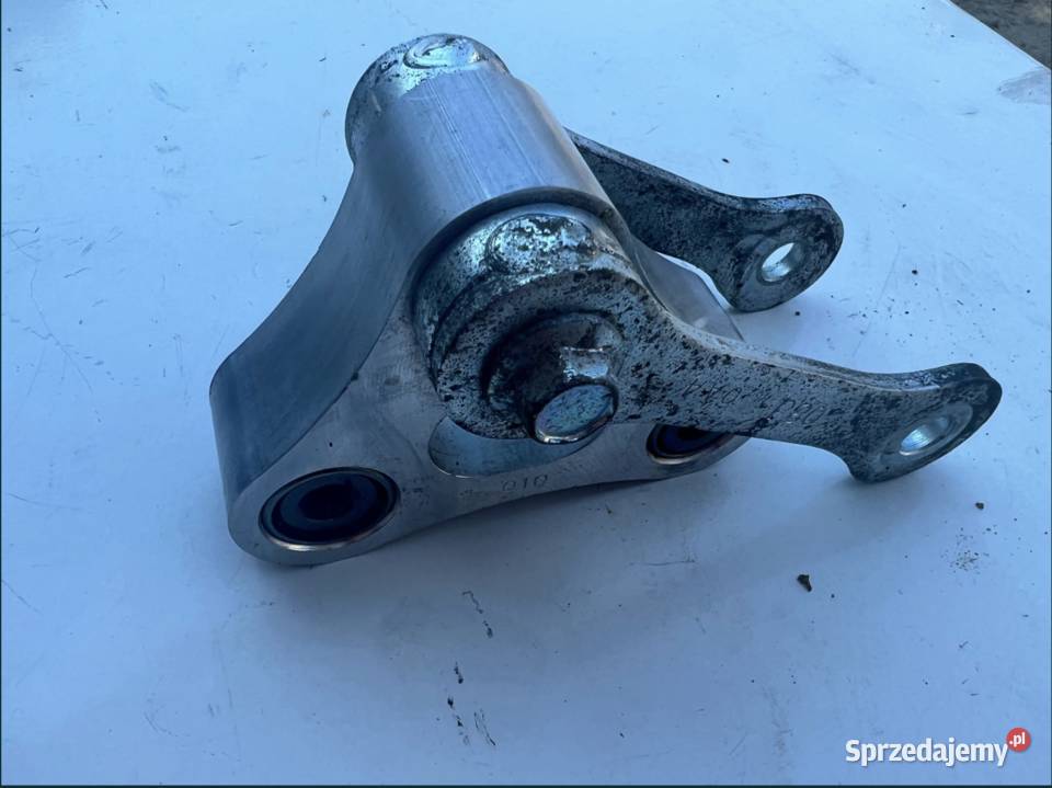 Kiwak mocowanie amortyzatora Suzuki GSXS 750 Ostrzeszów sprzedam