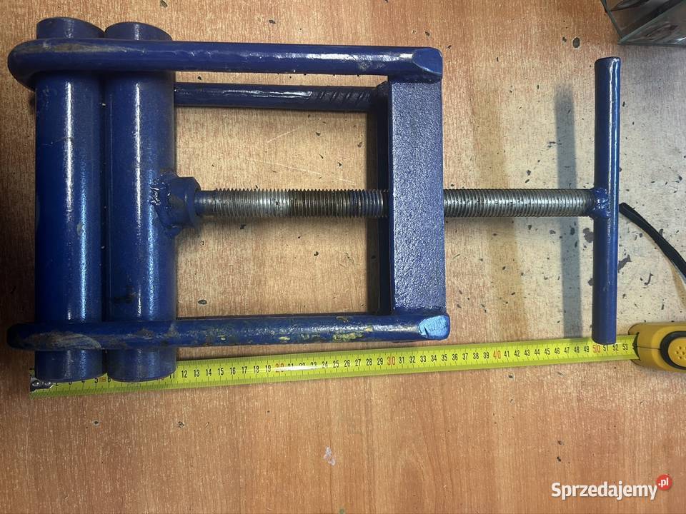 Zacisk śrubowy do rur pe Gromnik