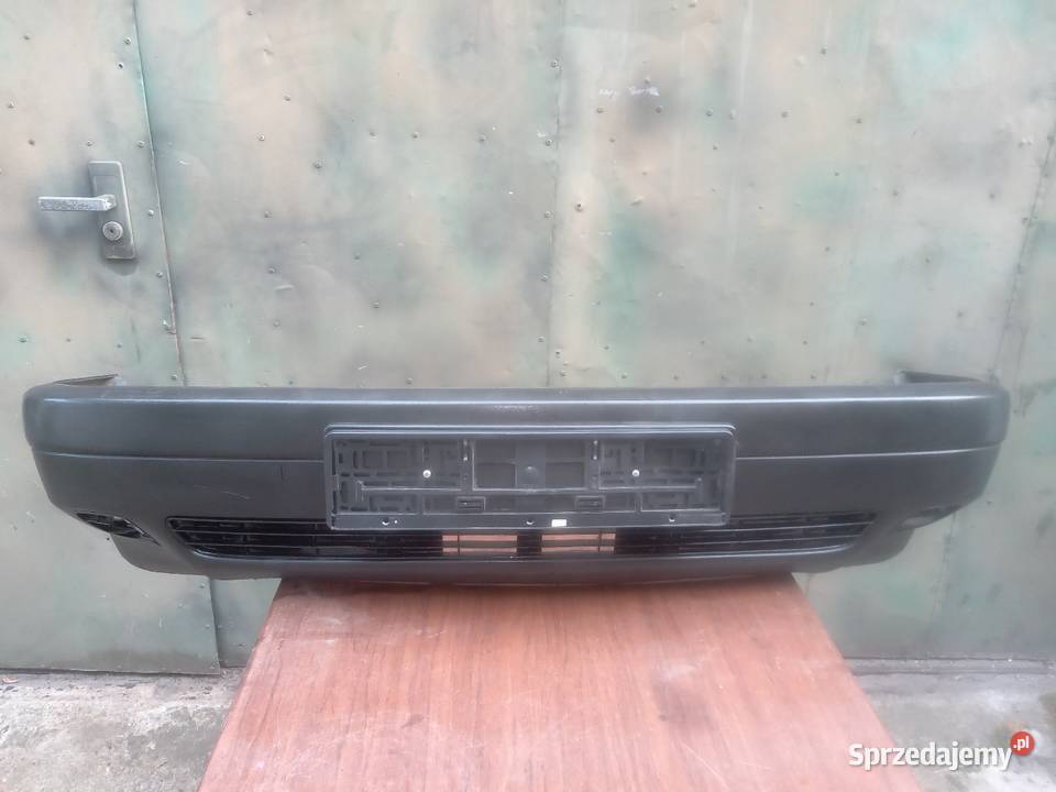 Audi 80 B3 sedan zderzak przedni w naprawdę Biała Podlaska
