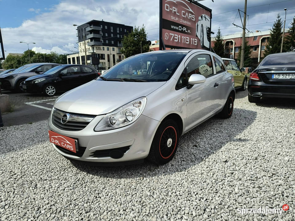 Opel Corsa Salon Polska klimatyzacjacentarlny lakier metallic Bydgoszcz