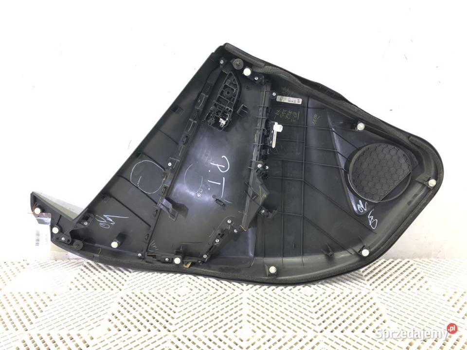 BOCZEK DRZWI PRAWY TYŁ MAZDA 2 DL DB5J68531 sprzedam