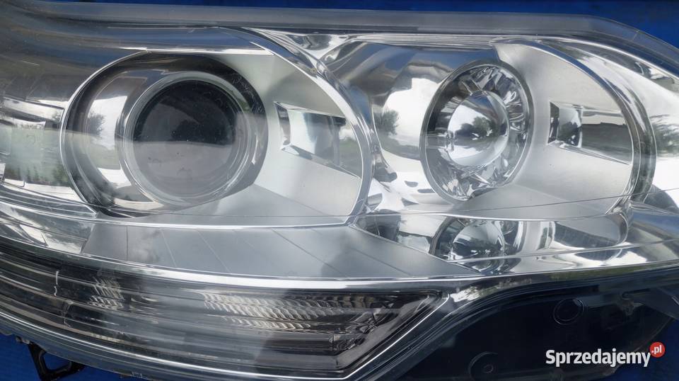 LAMPA REFLEKTOR PRAWY PRZÓD XENON 9689037780 Nowy Tomyśl