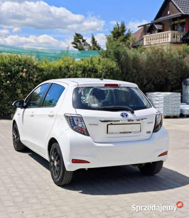 Toyota Yaris Hybryda Kamera A U T O M A T III kamera cofania
