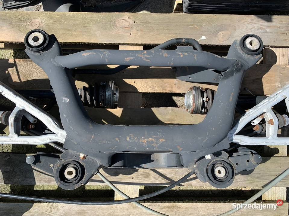 BMW X3 E83 lift Wózek tylny zawieszenie mały osobowe Belki zawieszenia Gdańsk