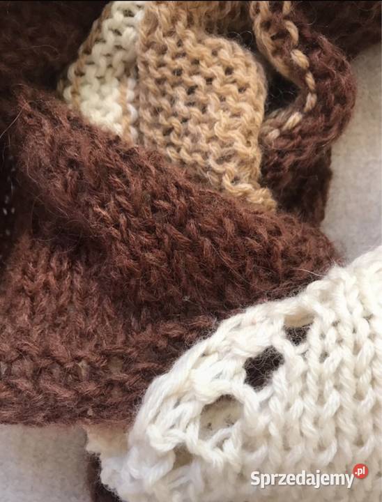 Ogromna chusta szal pasy trzy kolory zrobiona na Warszawa