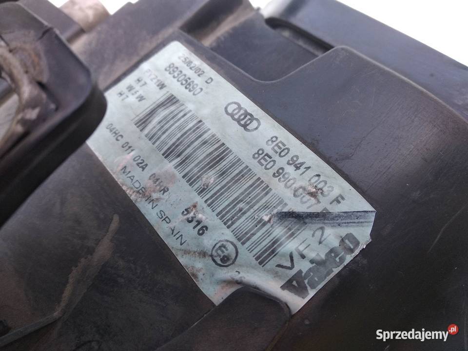 Audi A4 B6 lampy przednie reflektory H7 komplet osobowe Sieradz